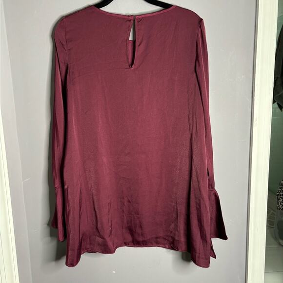 Max Studio Maroon Long Bell Sleeve Blouse With Round Neck Size XS - Picture 3 of 9